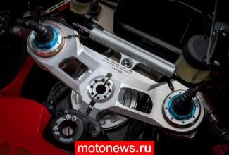 Ducati отметила годовщину модели 916 с помощью другого мотоцикла