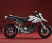 Мотоциклы Ducati в белом