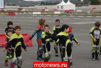 Школа юных мотоциклистов в Испании