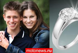 Стоунер подарил жене кольцо за 40 000 долларов