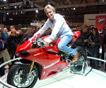 Довизиозо, Бадовини и Фогарти на стенде Ducati на EICMA 2012