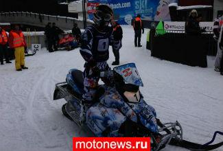 Пилоты MotoGP покатались на снегоходах